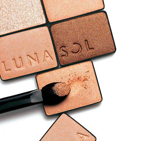 【限定】LUNASOL スキンモデリングアイズセット 詳細画像 15枚中2枚目