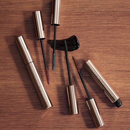 ルナソル フェザリーディファイニングマスカラ 01 詳細画像 6枚中2枚目