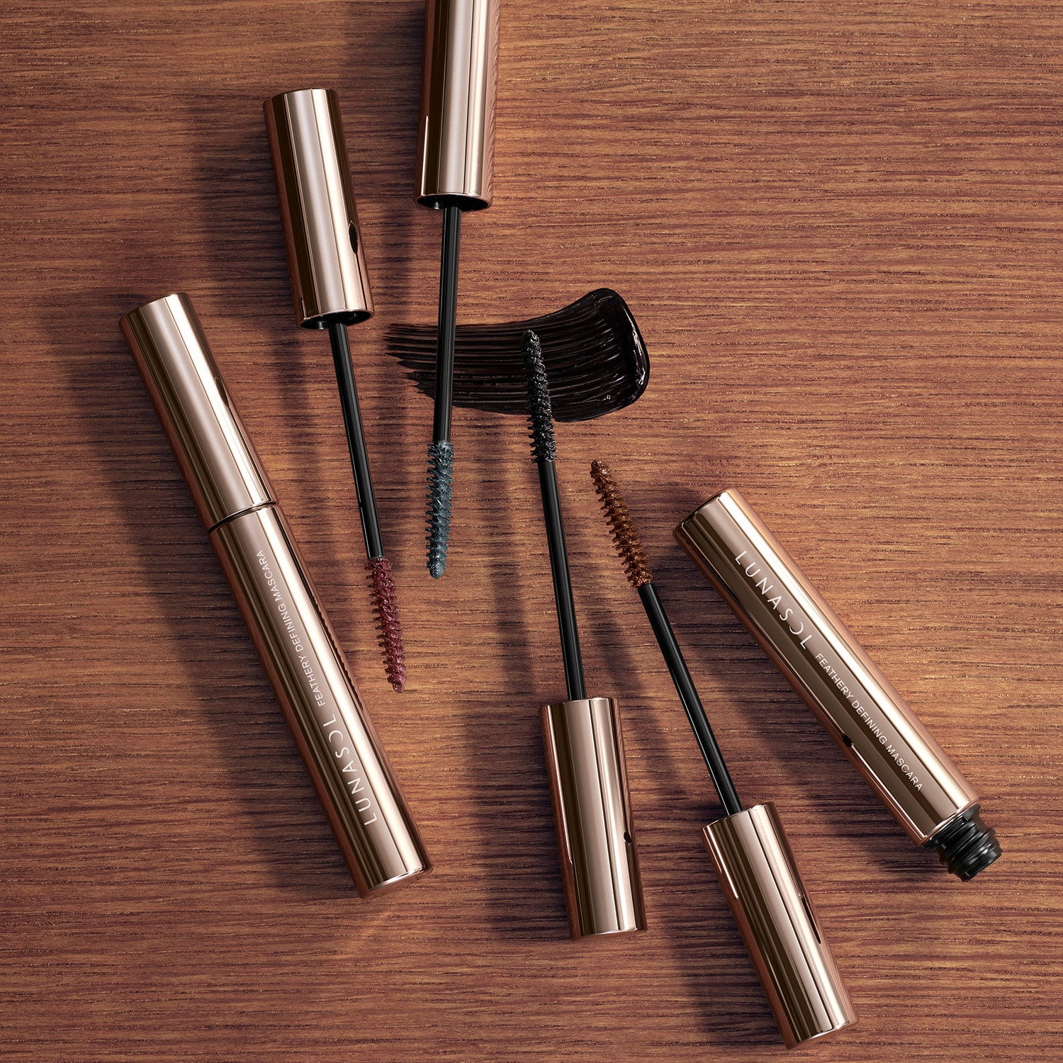 ルナソル フェザリーディファイニングマスカラ 01 詳細画像 6枚中2枚目