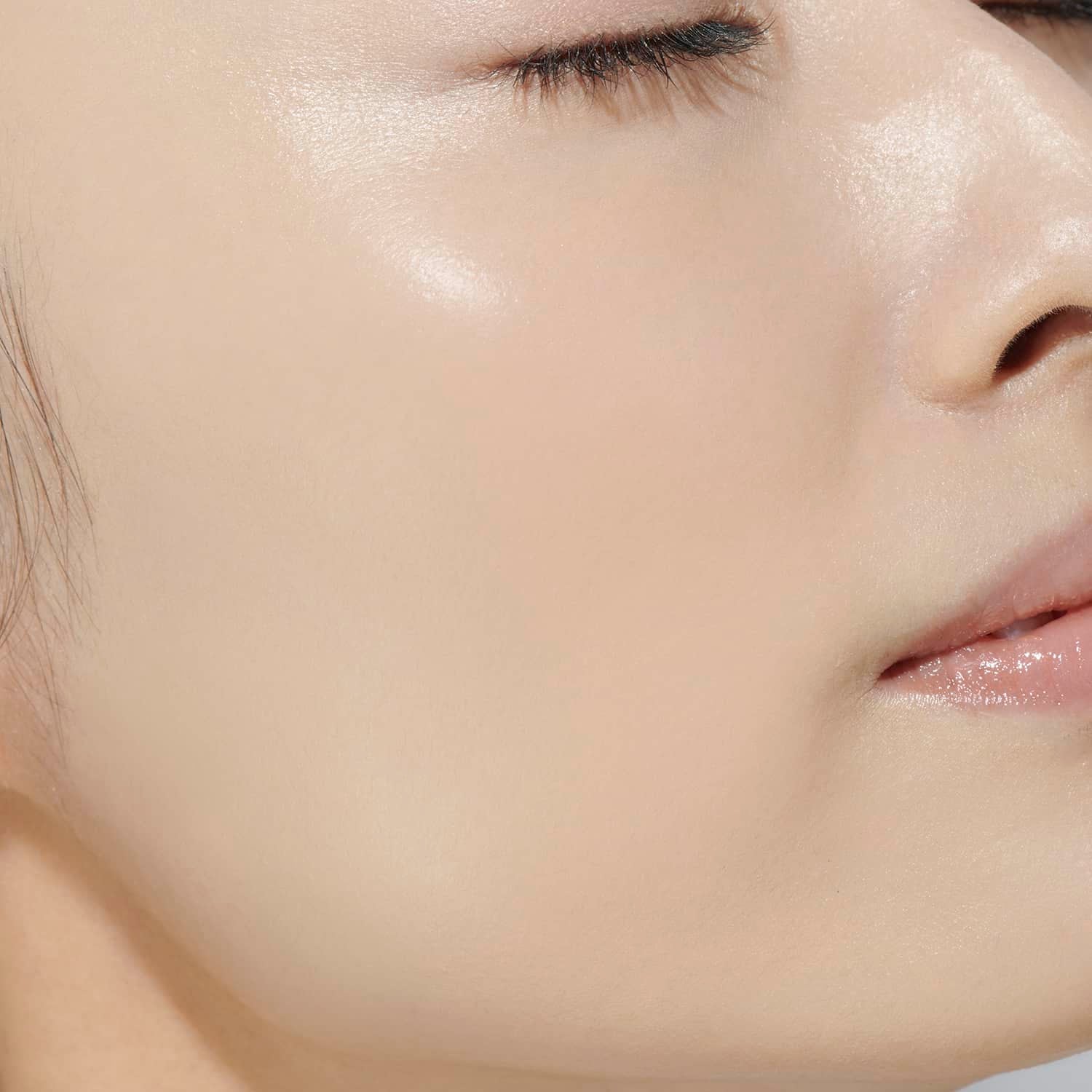 ライトスプレッドクリーミィリクイド OC01 詳細画像 7枚中3枚目