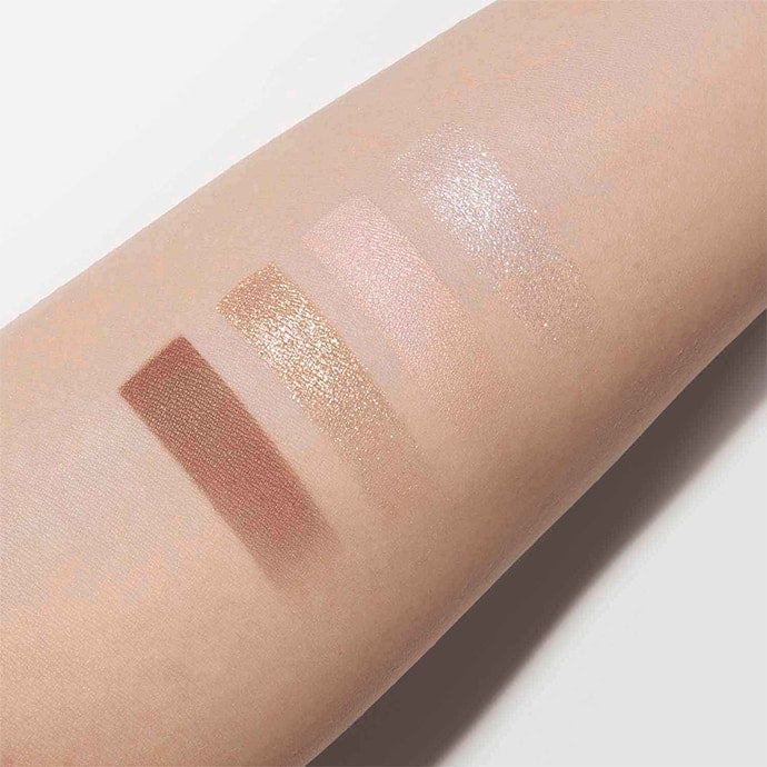 解き放たれるきらめき。凛とした輝き。ベストコスメ多数受賞の「アイカラーレーション15」スペシャルページ公開中!