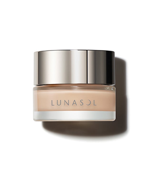 9/6(金)より「ベースメイクアップキャンペーン 2024 AW」スタート。対象商品のご購入でクレンジングと洗顔のミニサイズをプレゼント。