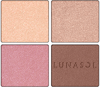 色も、輝きも、質感も思いのまま。重ねるほどに新たな美しさが目覚める。ルナソルを代表する4色セットアイシャドウ。