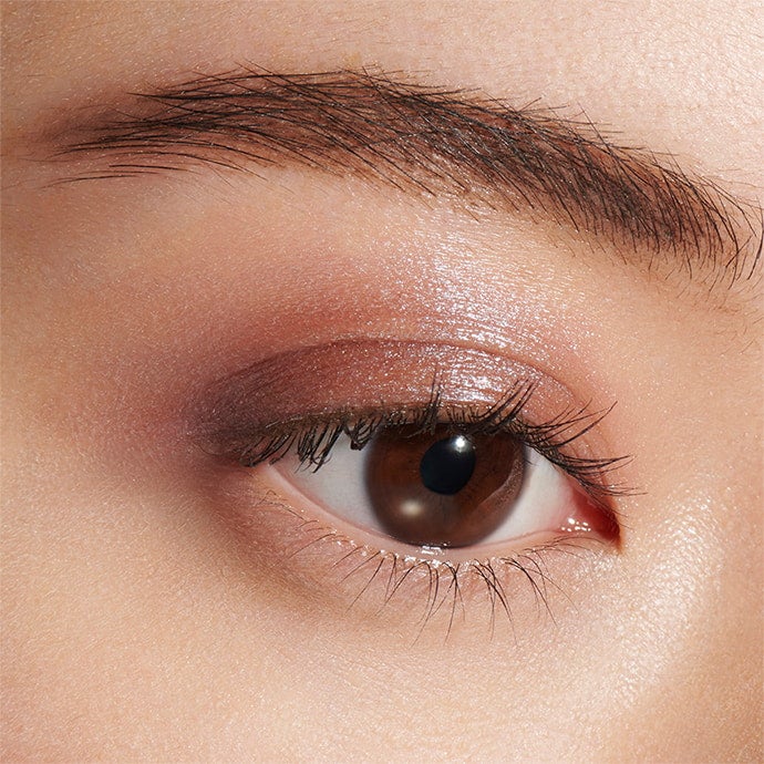 【数量限定復刻販売】偏光パールが幻想的に揺らめくパール状のスティック「イリディセントグリッツ」を、伊勢丹新宿店・meeco・LUNASOL公式オンラインストアで数量限定復刻販売。