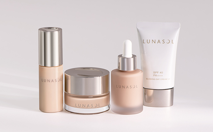 BASE MAKEUP CAMPAIGN