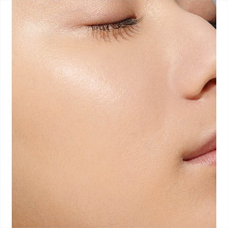 ナショナルリップスティックデーを記念し、ルナソル公式オンラインストアと対象7店舗にて、オリジナルリップポーチのプレゼントキャンペーンを数量限定で実施中!