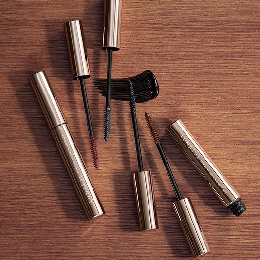 11/27(水)より「Thank you 2024 Campaign」スタート。合計11,000円(税込)以上お買い上げでオリジナルメイクポーチをプレゼント。